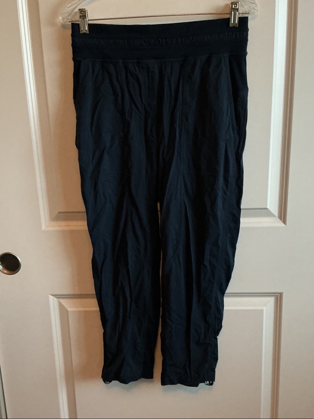 lululemon athletica women’s Navy Blue Lightweight Studio Joggers